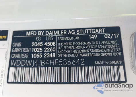 2017 Mercedes-Benz C 300 z USA, uszkodzony, nr VIN WDDWJ4JB4HF536642